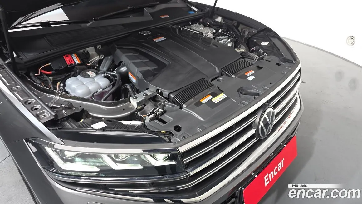 Volkswagen Touareg 2024 из KR, фото 6