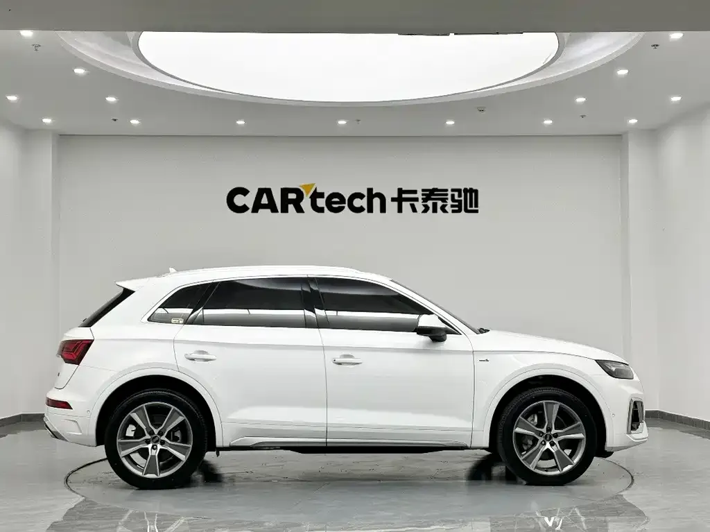 Audi Q5L 2021 из CN, фото 4