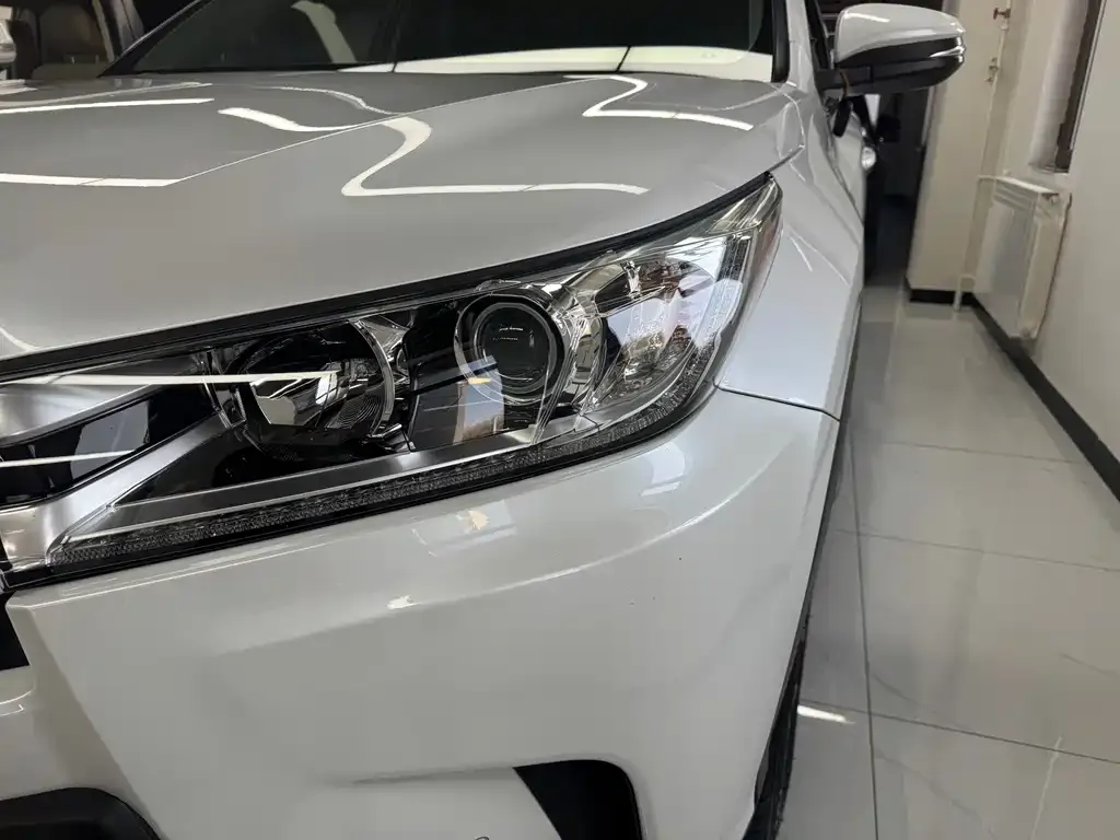 Toyota Highlander 2021 из CN, фото 4