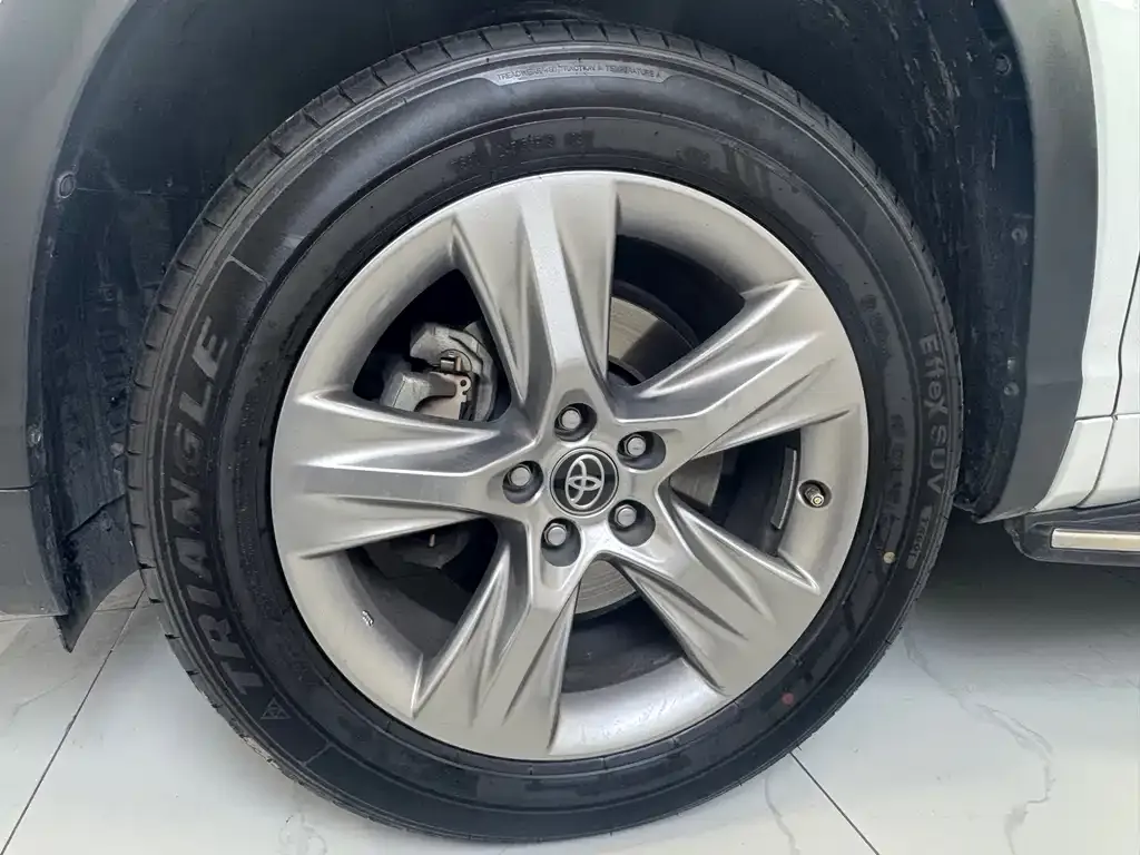 Toyota Highlander 2021 из CN, фото 5
