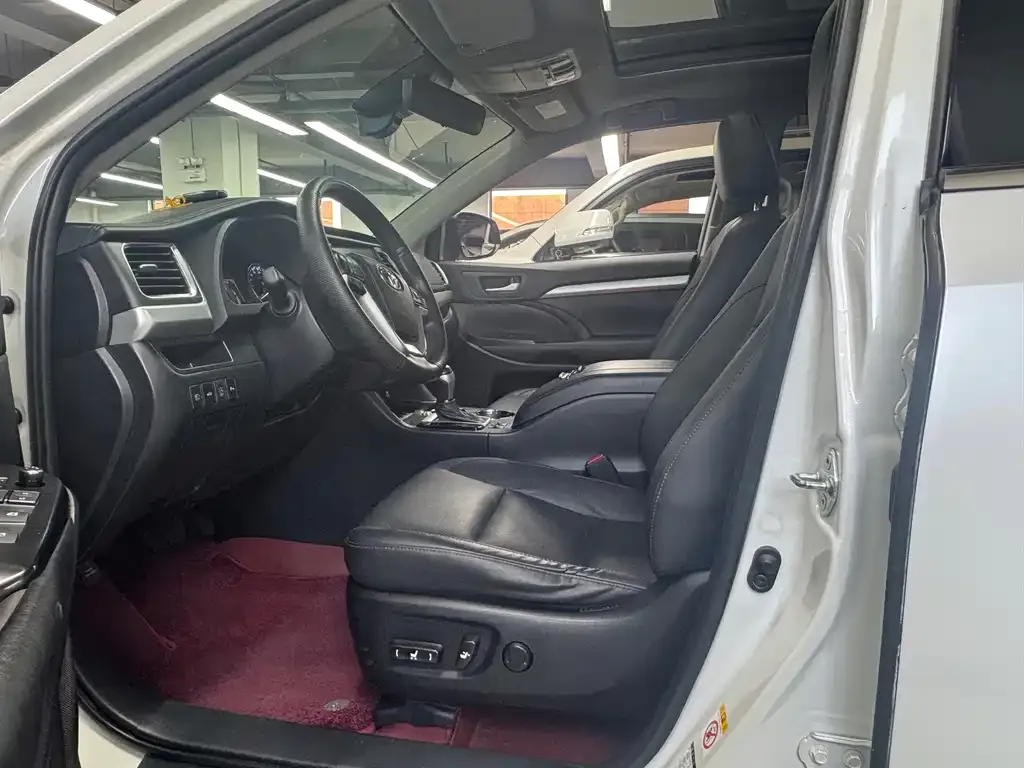 Toyota Highlander 2021 из CN, фото 7