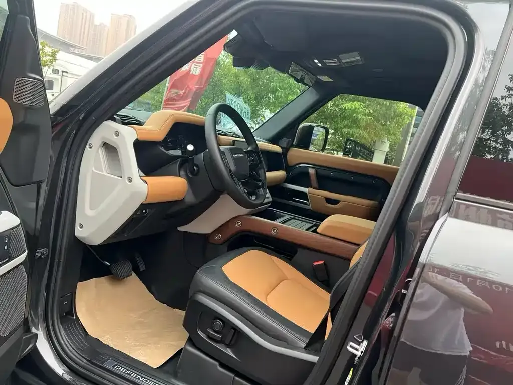 Land Rover Defender 2024 из CN, фото 8