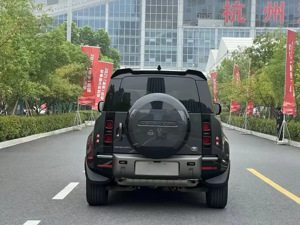 Land Rover Defender 2024 из CN, фото 9
