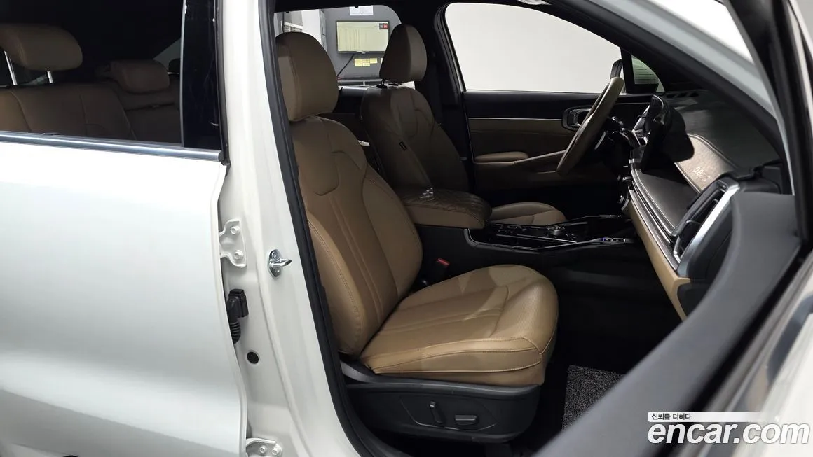 Kia Sorento — фото 10