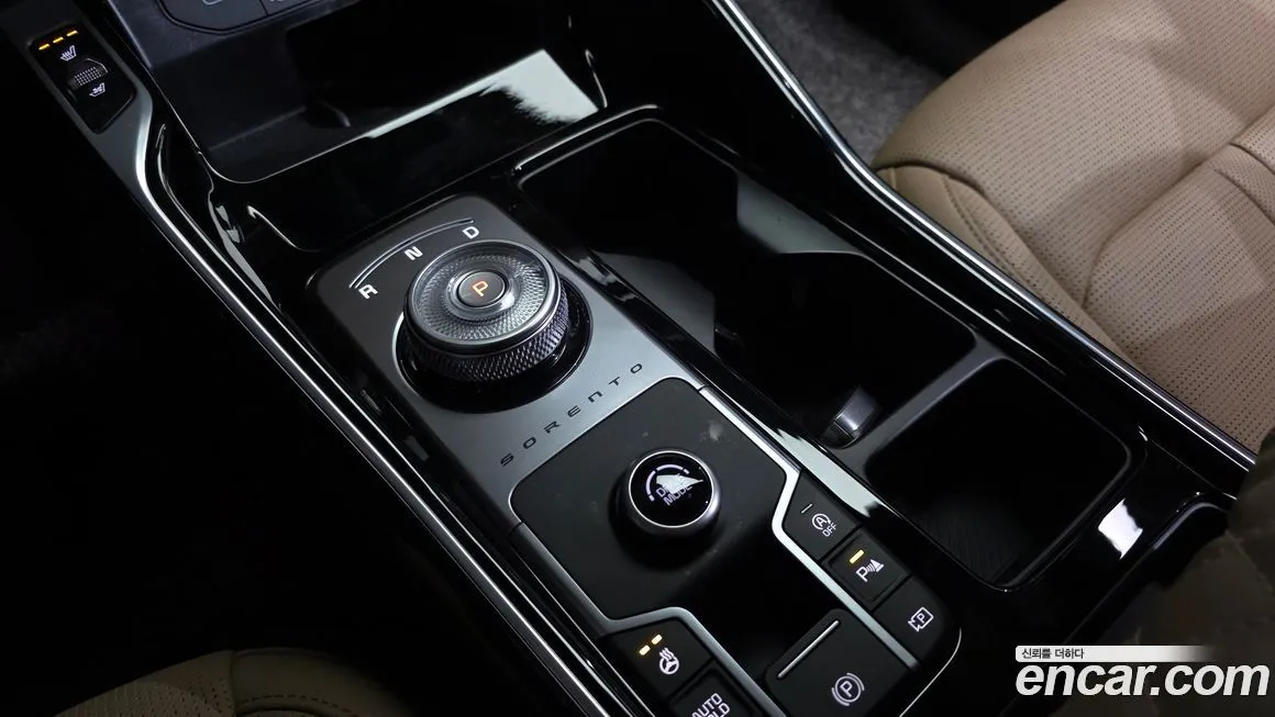 Kia Sorento — фото 9