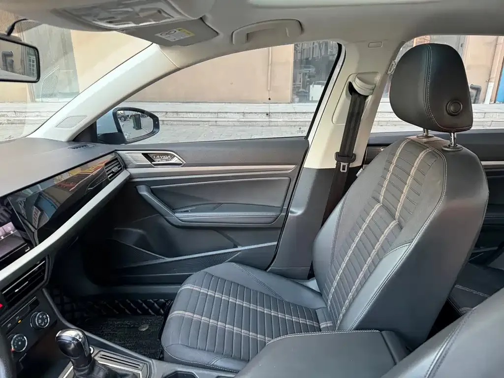 Volkswagen Lavida 2021 из CN, фото 5