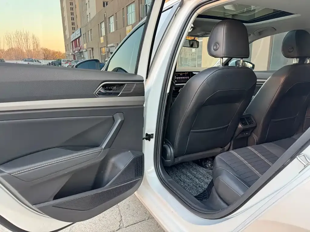 Volkswagen Lavida 2021 из CN, фото 9