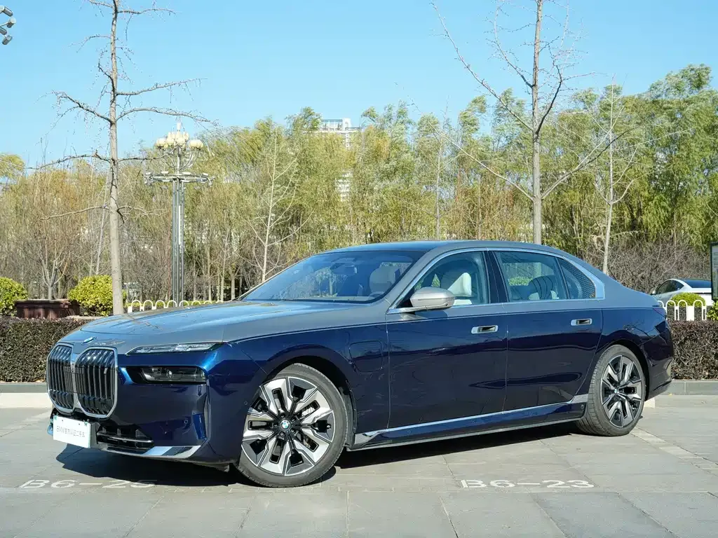 BMW i7 2023 из CN, фото 1