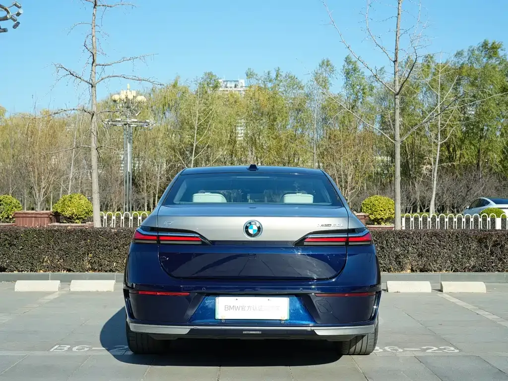 BMW i7 2023 из CN, фото 7