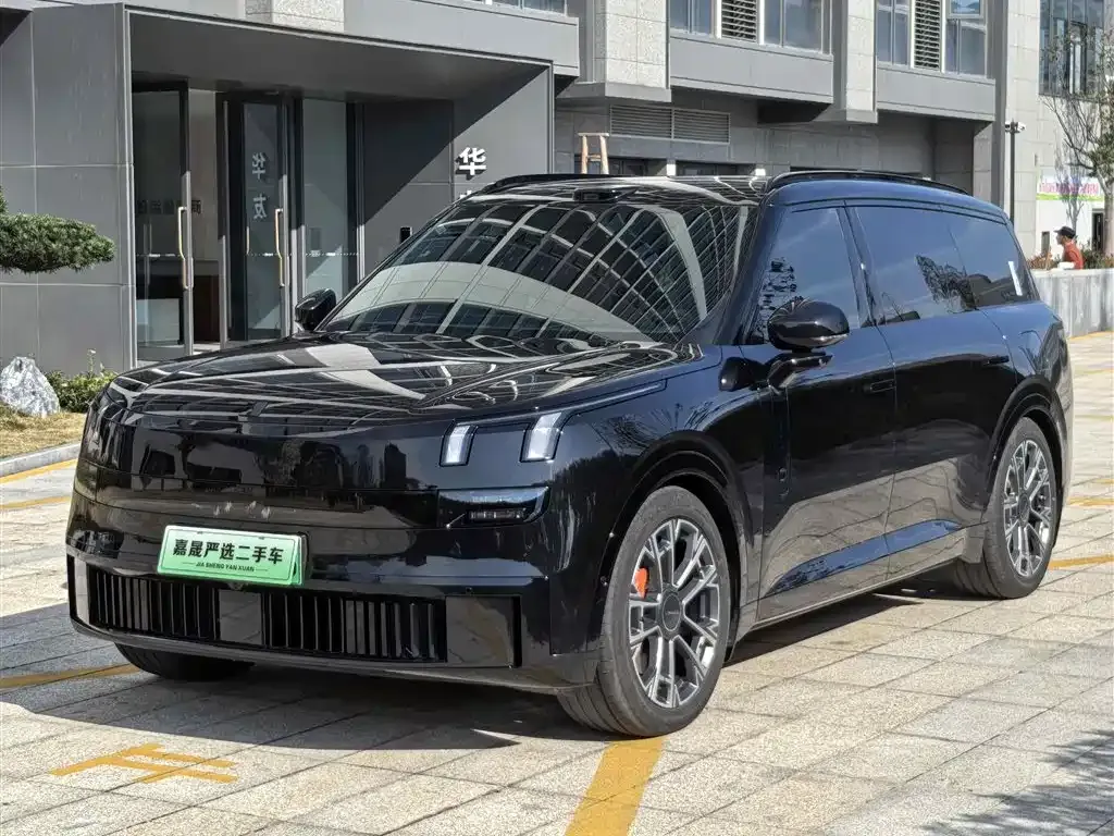 Lynk & Co 900 2025 из CN, фото 1