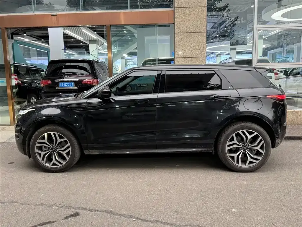 Land Rover Evoque PHEV 2023 из CN, фото 3
