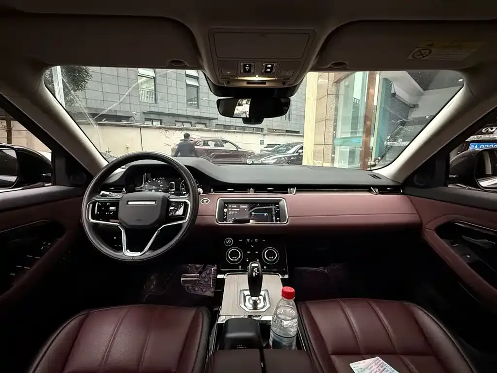 Land Rover Evoque PHEV 2023 из CN, фото 7