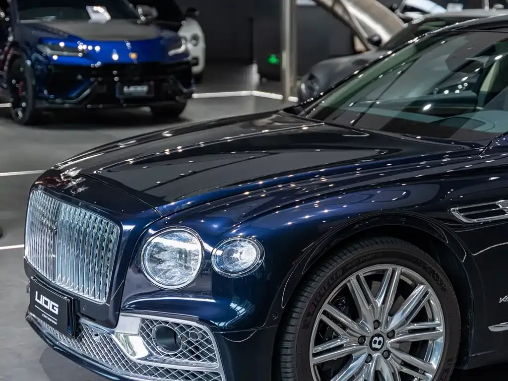 Bentley Flying Spur 2021 из CN, фото 6