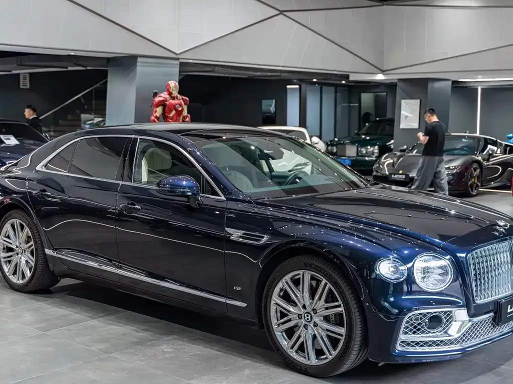Bentley Flying Spur 2021 из CN, фото 8
