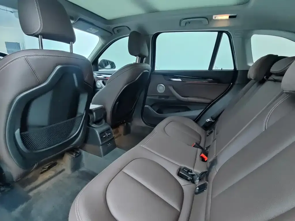 BMW X1 2023 из CN, фото 9