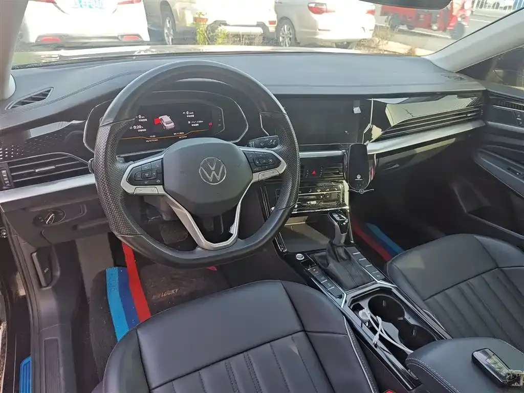 Volkswagen Passat 2022 из CN, фото 10