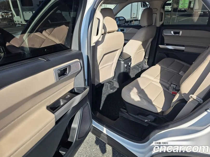 Ford Explorer 2023 из KR, фото 8