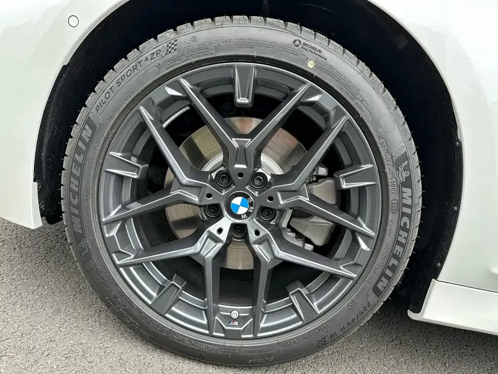 BMW 3 Series 2025 из CN, фото 9