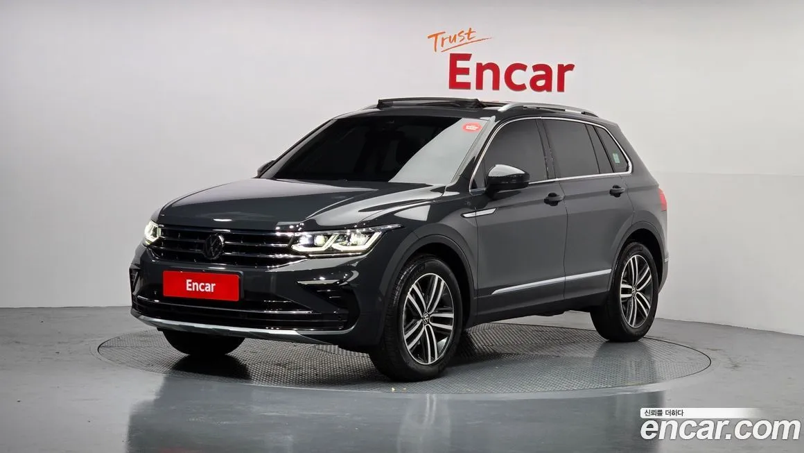 Volkswagen Tiguan — фото 1