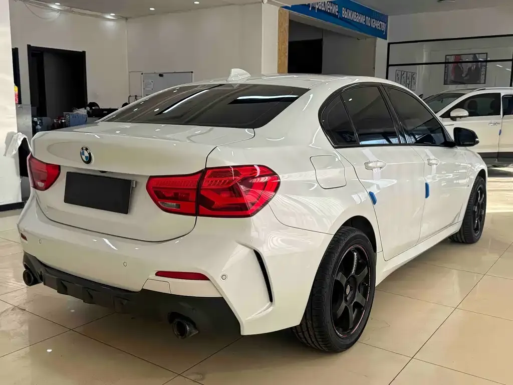 BMW 1 Series 2022 из CN, фото 6