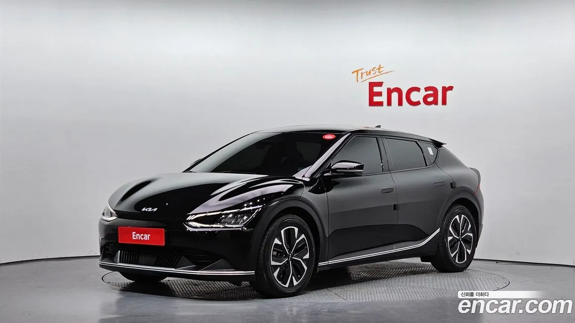 Kia EV6 — фото 1