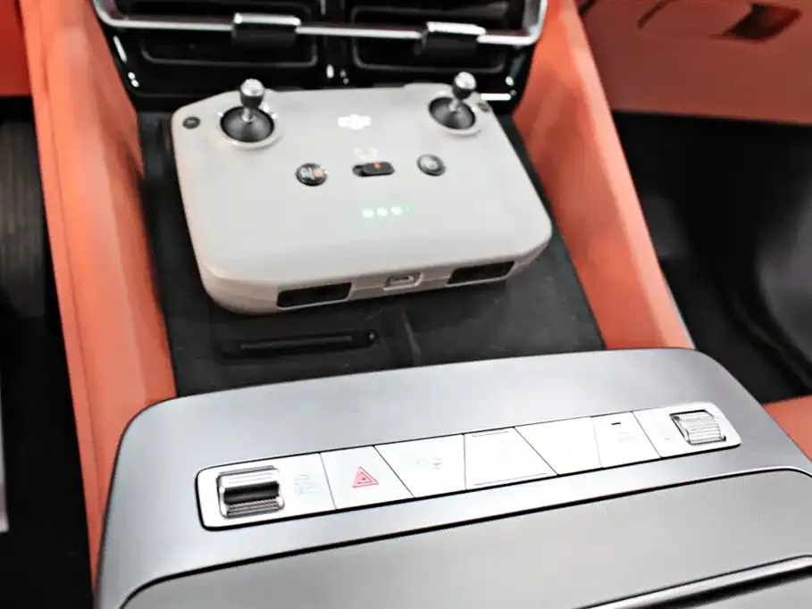 BYD Tang L 2025 из CN, фото 8