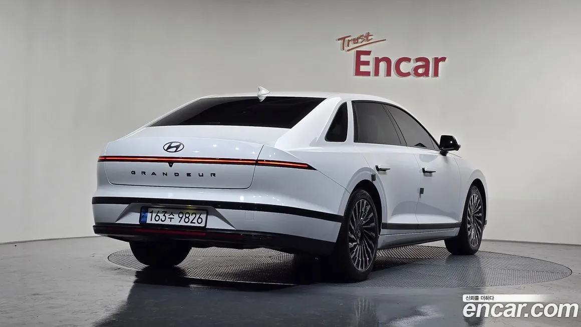 Hyundai Grandeur 2025 из KR, фото 2