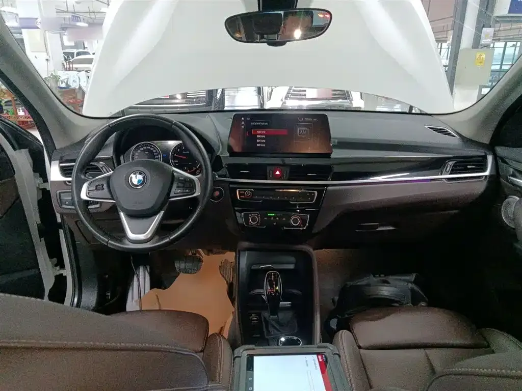 BMW X1 2021 из CN, фото 10