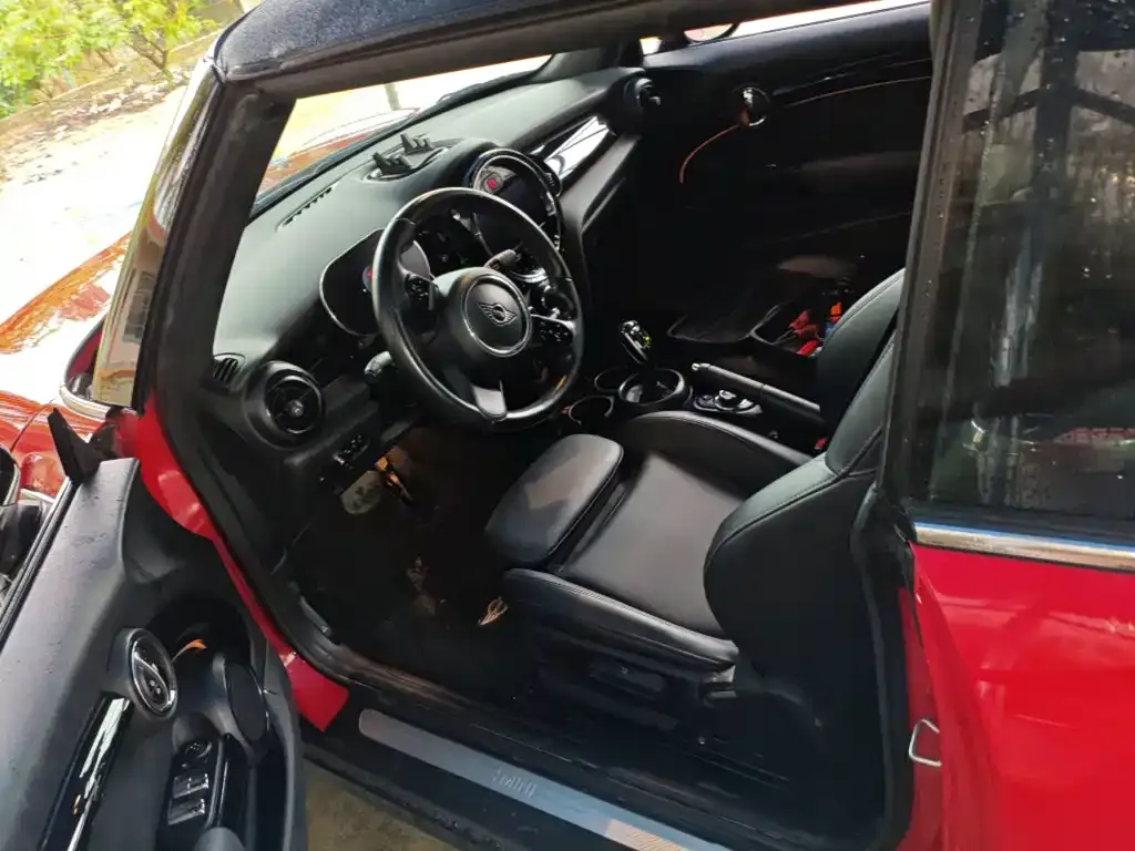 MINI Cooper (3-door) 2022 из CN, фото 2