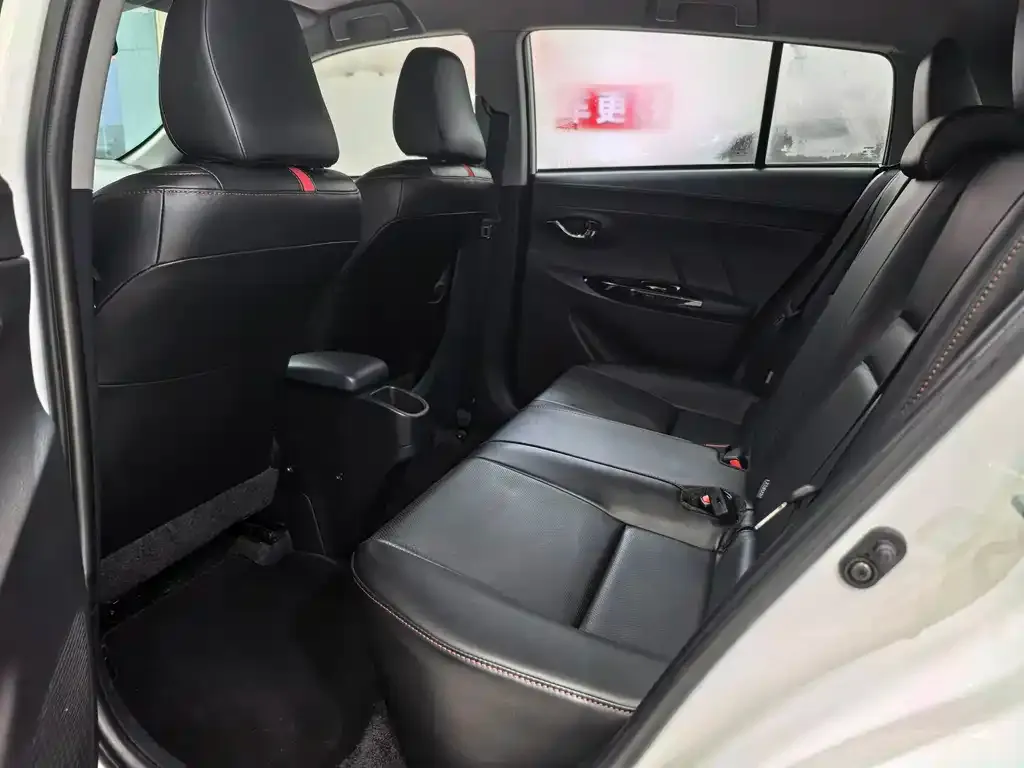 Toyota Yaris L 2021 из CN, фото 6