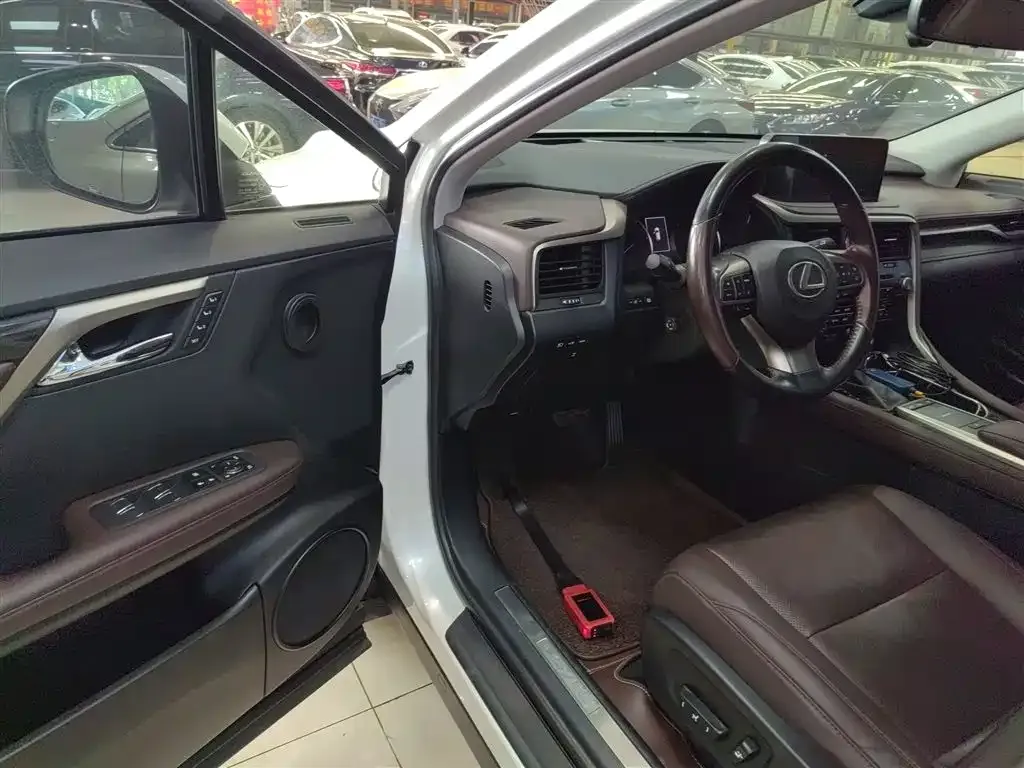 Lexus RX 2022 из CN, фото 9