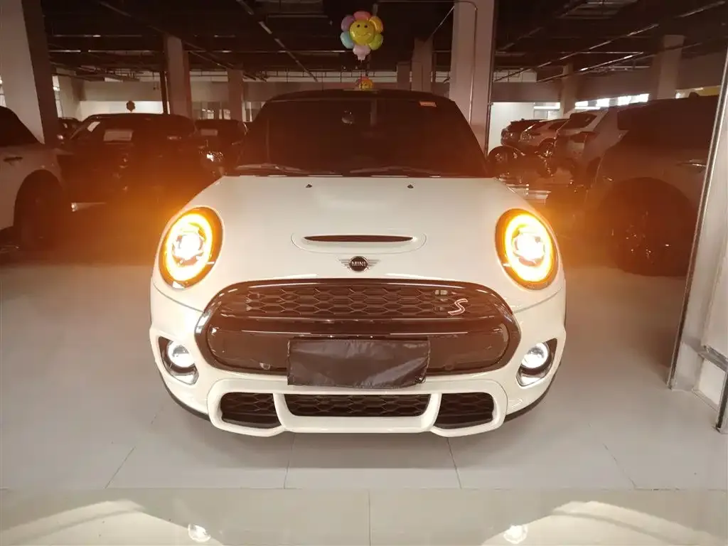 MINI Cooper (3-door) 2021 из CN, фото 3