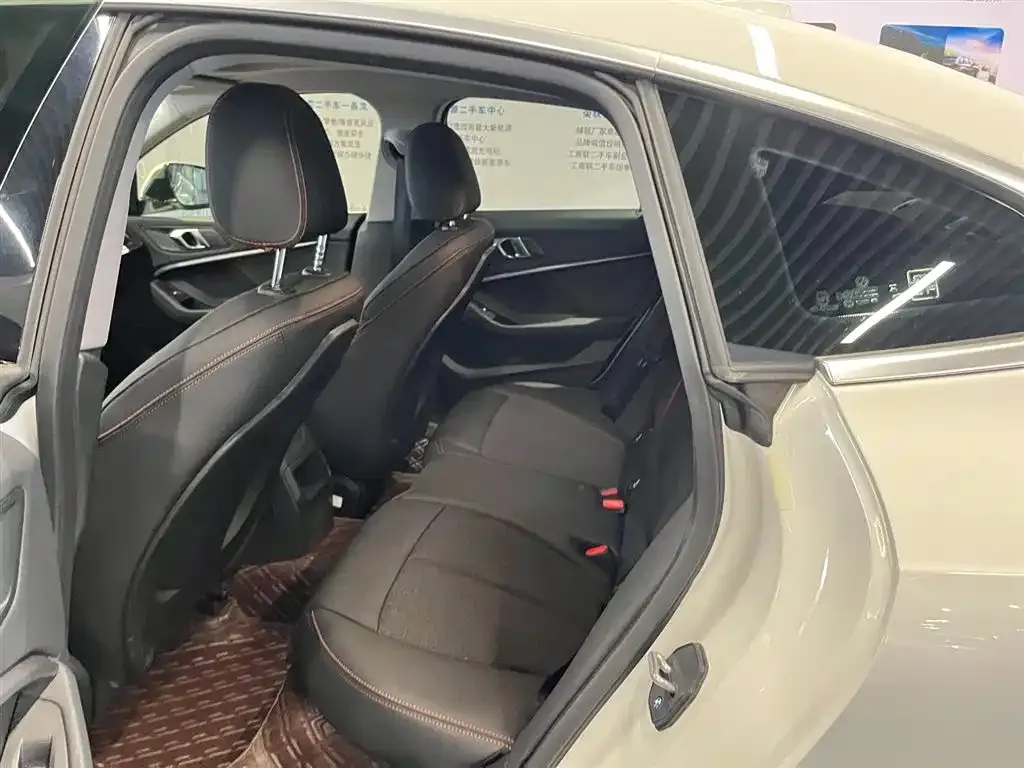 BMW 2 Series (Import) 2025 из CN, фото 8