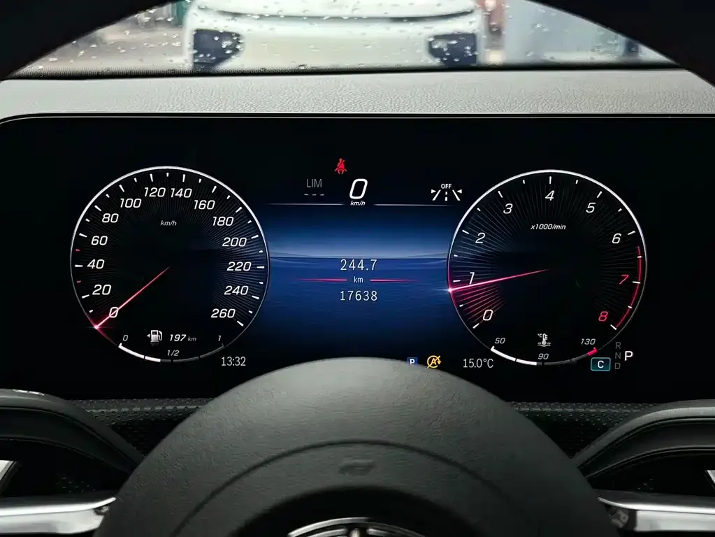Mercedes-Benz A-Class 2023 из CN, фото 4