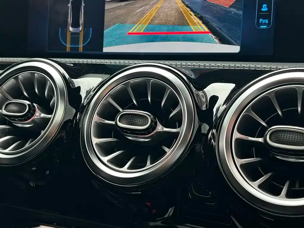 Mercedes-Benz A-Class 2023 из CN, фото 6