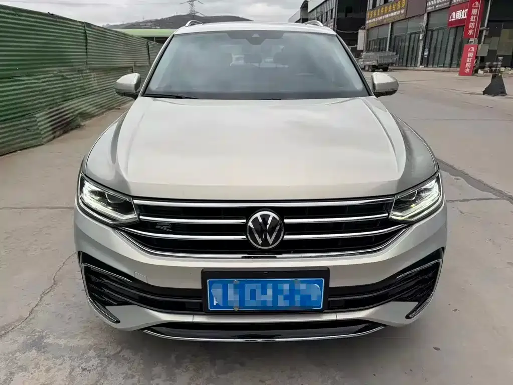 Volkswagen Tiguan L 2023 из CN, фото 2