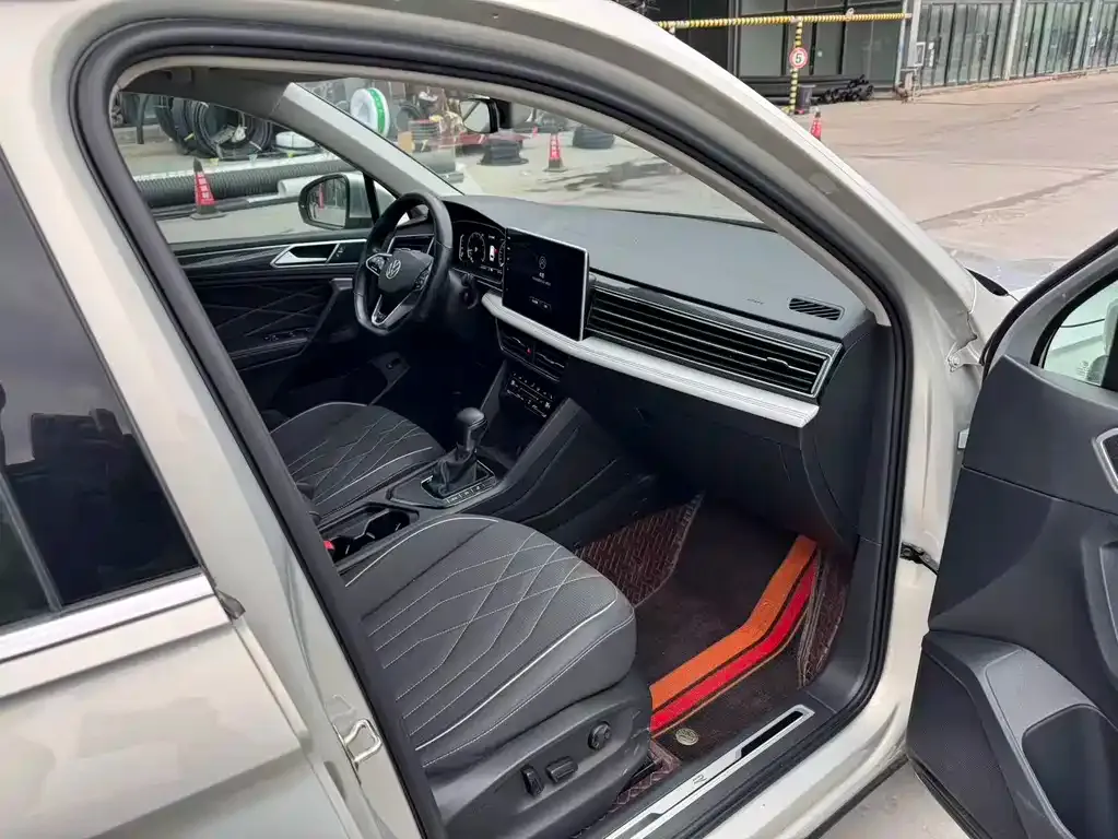 Volkswagen Tiguan L 2023 из CN, фото 8