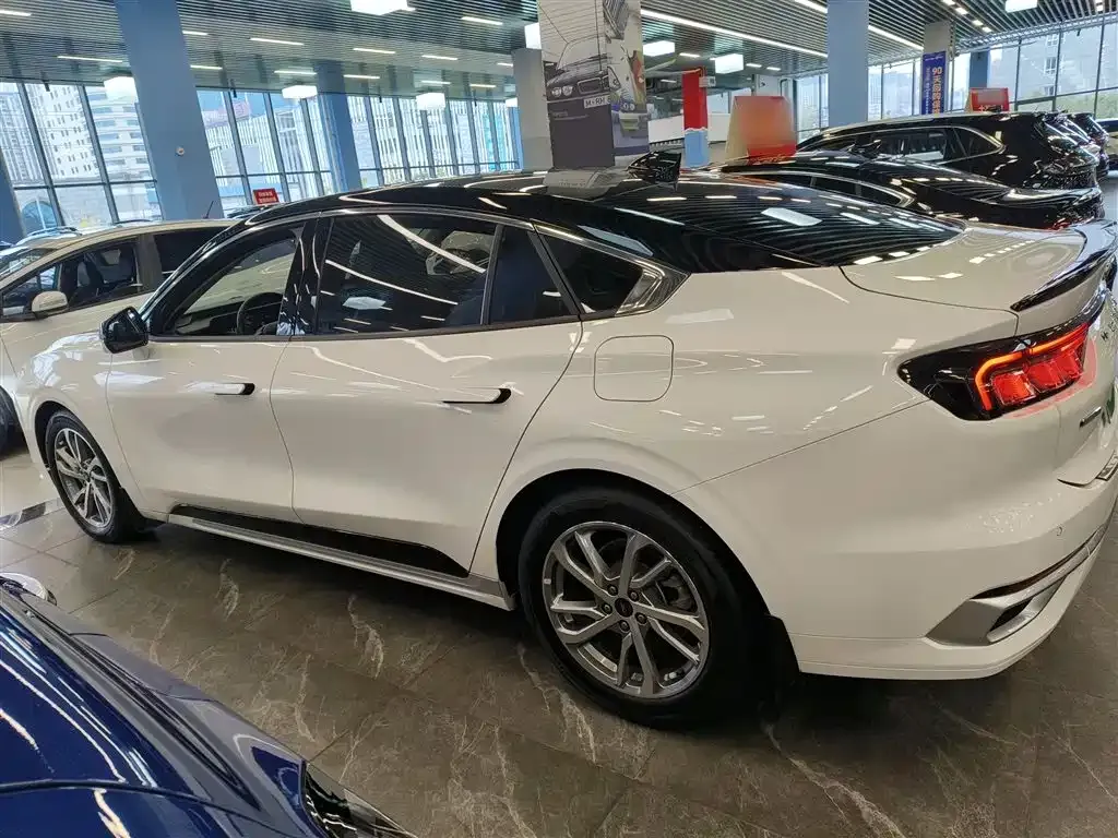 Ford Mondeo 2023 из CN, фото 5