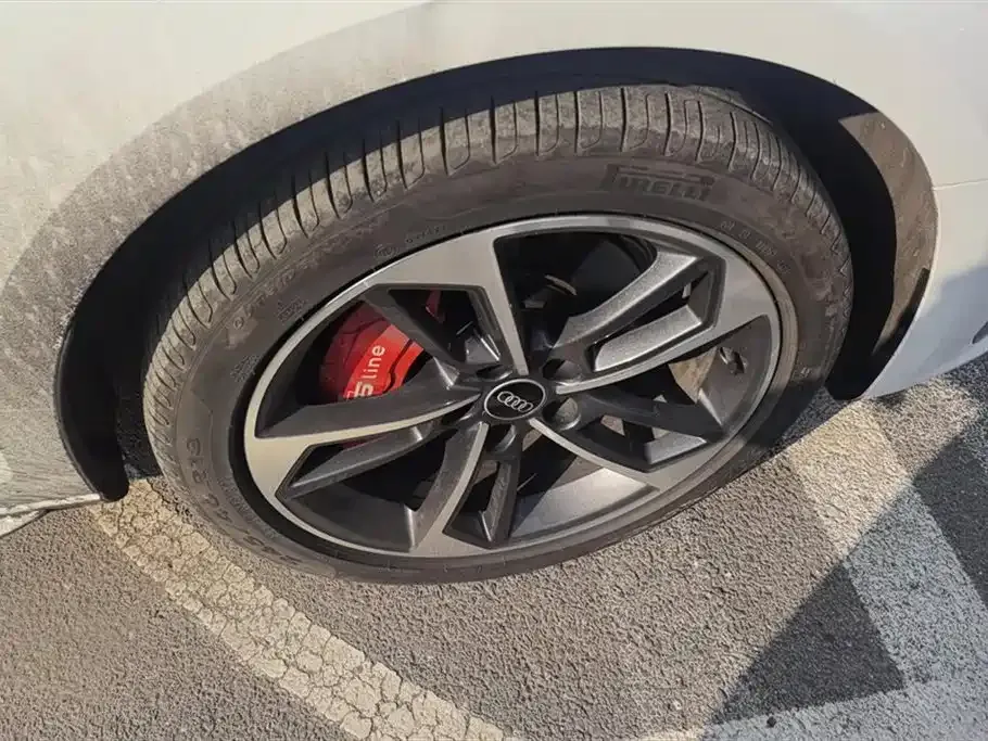 Audi A4L 2024 из CN, фото 6