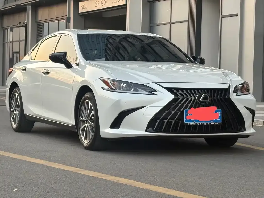 Lexus ES 2024 из CN, фото 1