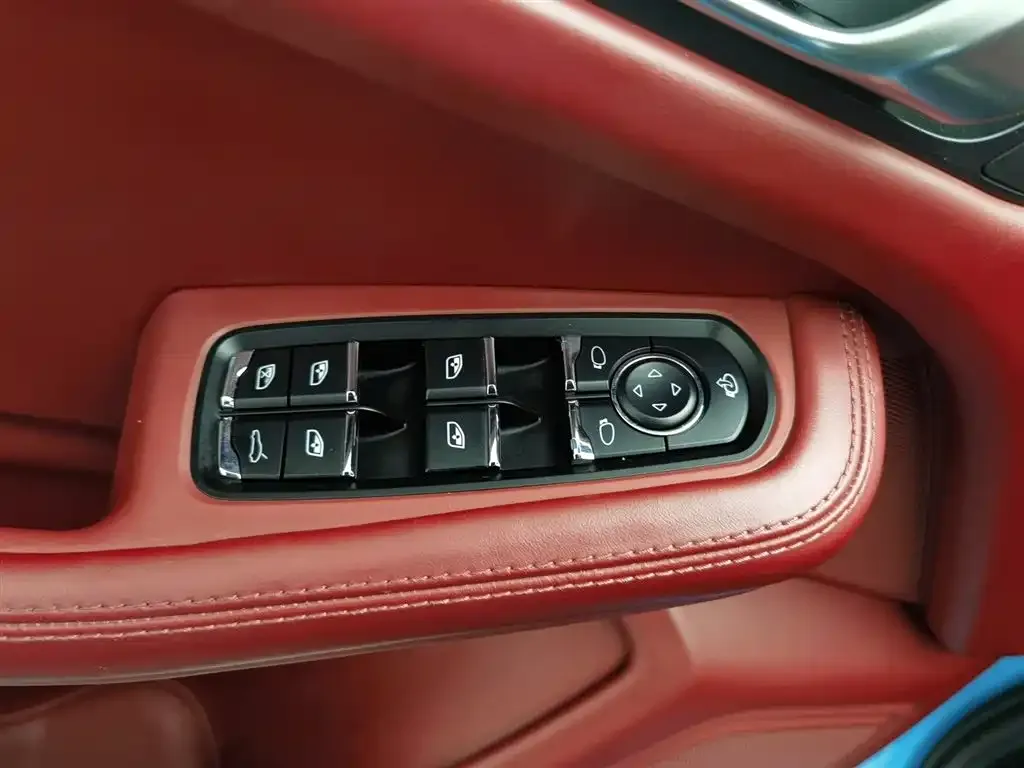Porsche Macan 2021 из CN, фото 9