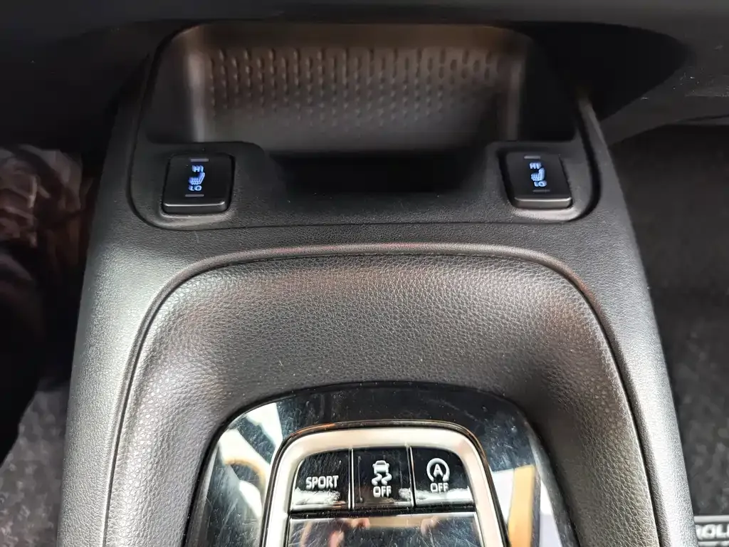 Toyota Corolla 2022 из CN, фото 10