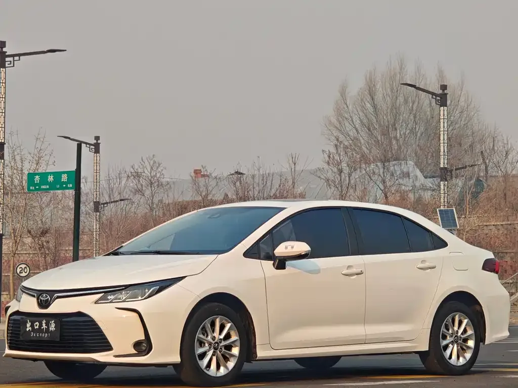 Toyota Corolla 2022 из CN, фото 2