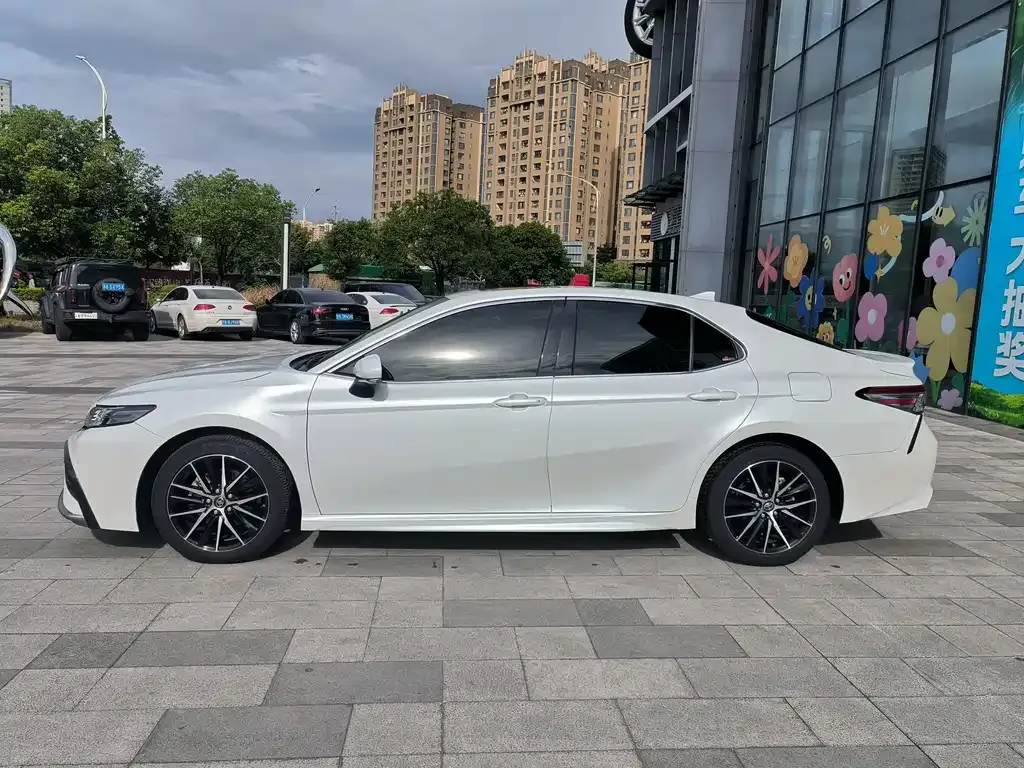 Toyota Camry 2022 из CN, фото 3