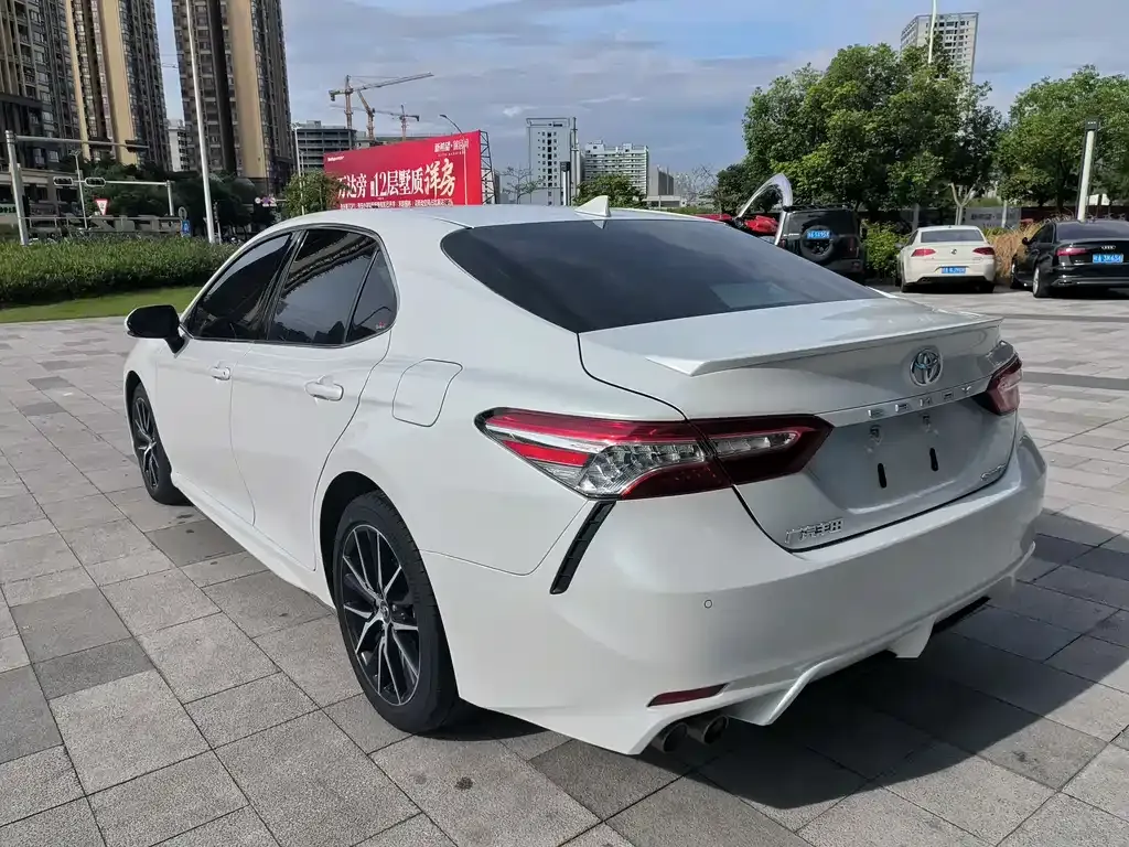 Toyota Camry 2022 из CN, фото 4