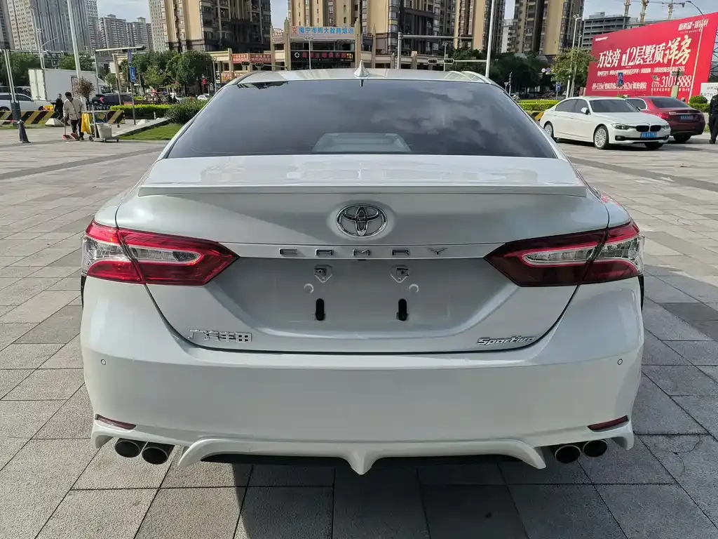 Toyota Camry 2022 из CN, фото 5