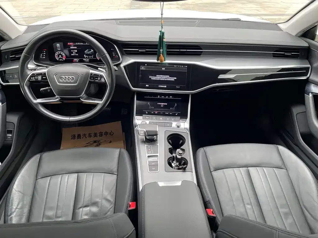 Audi A7 2021 из CN, фото 6