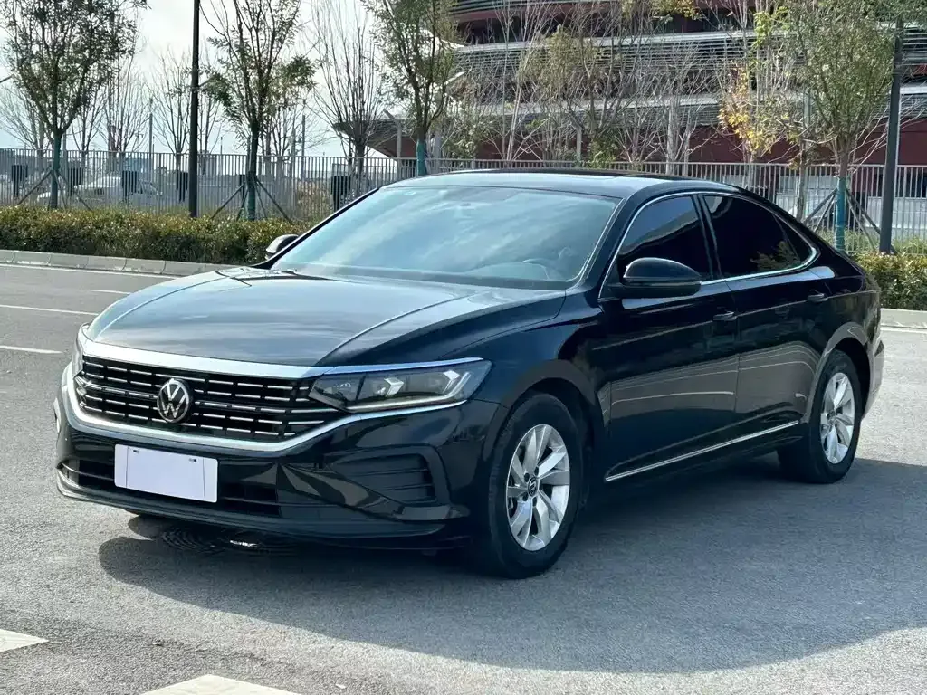 Volkswagen Passat 2023 из CN, фото 3