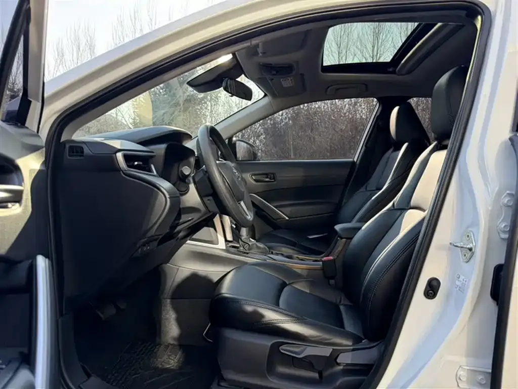 Toyota Frontlander 2023 из CN, фото 5