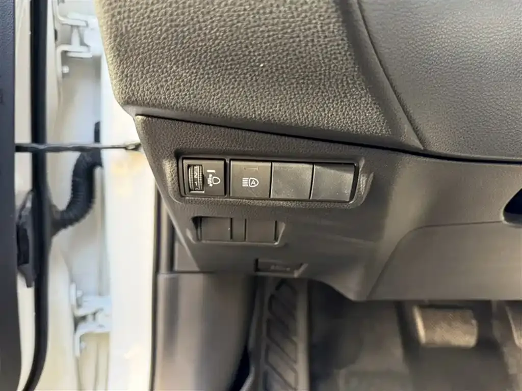 Toyota Frontlander 2023 из CN, фото 8